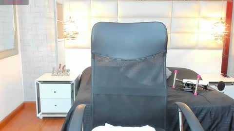  Nohemi   online show from 09.10.25