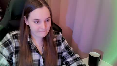 noir_ember_ online show from 02.01.26