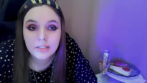 noir_ember_ online show from 02.27.26