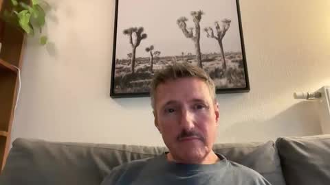 Snapshot of nolo34 chatting on 12.04.25 nolo34 online show from 12.04.25