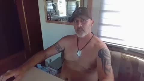 Snapshot of nomadfreedom chatting on 12.18.24 nomadfreedom online show from 12.18.24