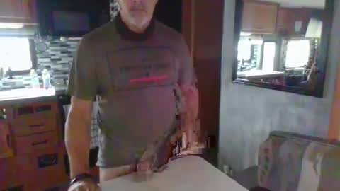 Snapshot of nomadfreedom chatting on 01.28.25 nomadfreedom online show from 01.28.25