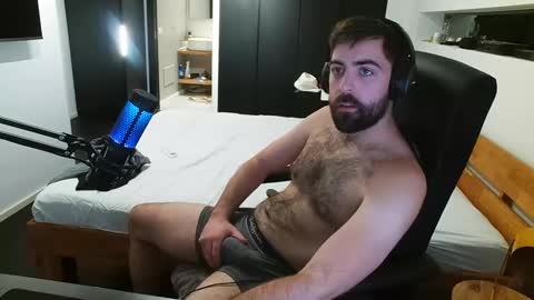 Snapshot of nomadicff chatting on 12.02.24 nomadicFF online show from 12.02.24