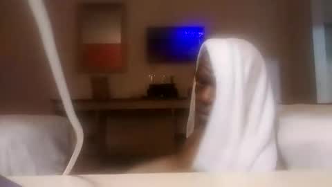 nomnom1970 online show from 10.09.25