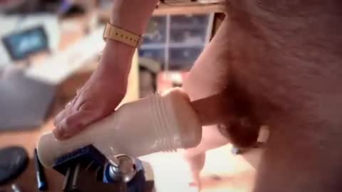 Snapshot of nomoreheroes2023 chatting on 11.04.25 nomoreheroes online show from 11.04.25