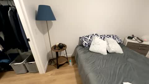 noname514836 online show from 03.12.26