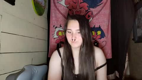 Snapshot of nonbinarybeauty20 chatting on 07.14.26 nonbinarybeauty20 online show from 07.14.26