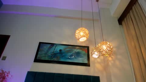 Snapshot of nora_dasilva chatting on 12.21.25 Nora Da Silva online show from 12.21.25