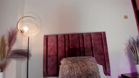 Snapshot of nora_dasilva chatting on 02.25.26 Nora Da Silva online show from 02.25.26