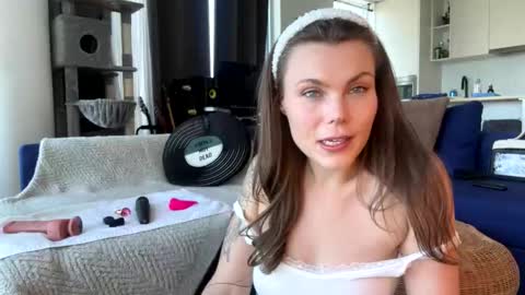 Snapshot of nordicbelle chatting on 05.28.26 Nordic Belle online show from 05.28.26