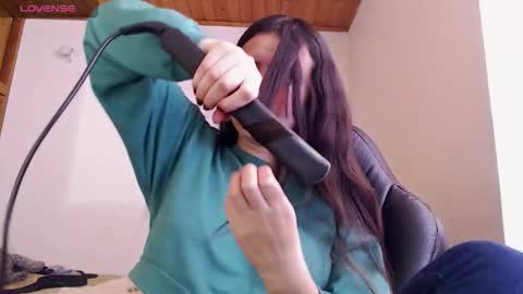 noreen_ online show from 11.20.25