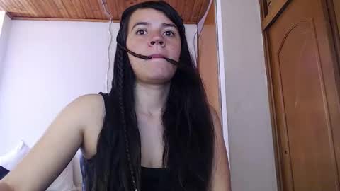 Snapshot of noreen_ chatting on 02.26.26 noreen_ online show from 02.26.26