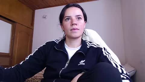 Snapshot of noreen_ chatting on 03.24.26 noreen_ online show from 03.24.26