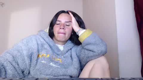 Snapshot of noreen_ chatting on 04.02.26 noreen_ online show from 04.02.26