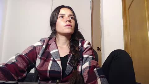 Snapshot of noreen_ chatting on 04.14.26 noreen_ online show from 04.14.26