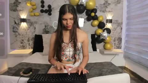 Snapshot of norki_ chatting on 04.17.26 Norki online show from 04.17.26