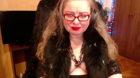 miss Tress online show from 12.28.24