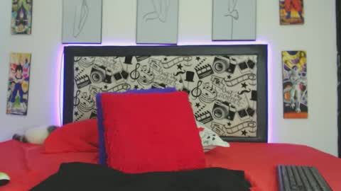 Snapshot of normaa22 chatting on 09.24.25 Norma online show from 09.24.25