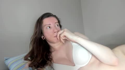 Snapshot of nortar9766 chatting on 12.04.24 Emily snow online show from 12.04.24