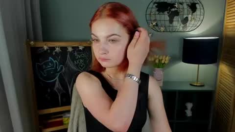 Snapshot of nortelli chatting on 06.19.26 nortelli online show from 06.19.26