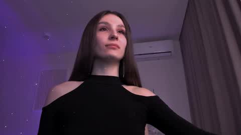 Snapshot of north_valkyrie chatting on 02.02.25 Hazel online show from 02.02.25