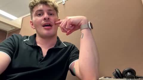 Snapshot of northofsouth_xxx chatting on 04.23.26 northofsouth_xxx online show from 04.23.26