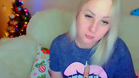Snapshot of not_nakedcat chatting on 12.25.24 hi glad to chat online show from 12.25.24