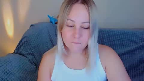 Snapshot of not_nakedcat chatting on 09.09.25 hi glad to chat online show from 09.09.25