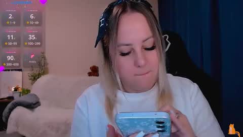 hi glad to chat online show from 11.23.25