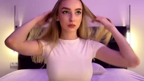 Goldie online show from 10.25.25