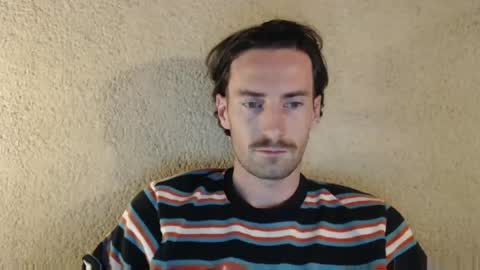 Snapshot of notenic chatting on 01.02.25 Notenic online show from 01.02.25