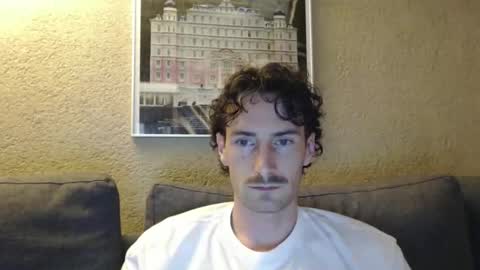 Snapshot of notenic chatting on 10.18.25 Notenic online show from 10.18.25