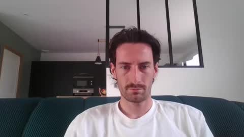 Snapshot of notenic chatting on 10.31.25 Notenic online show from 10.31.25