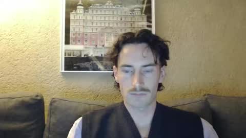 Snapshot of notenic chatting on 11.14.25 Notenic online show from 11.14.25