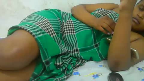 Snapshot of notoy1 chatting on 11.02.25 notoy1 online show from 11.02.25