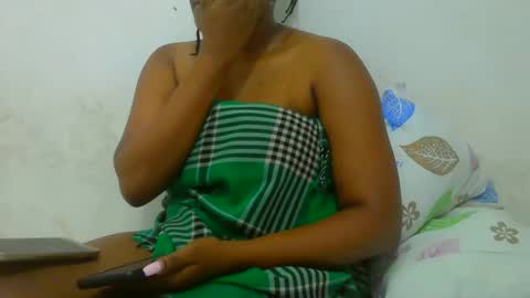 Snapshot of notoy1 chatting on 11.21.25 notoy1 online show from 11.21.25