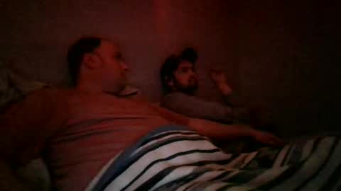 noturaverage8 online show from 10.17.25