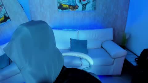 Snapshot of nova_sex1 chatting on 11.09.25 nova online show from 11.09.25