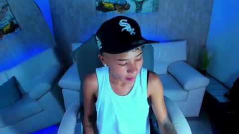 Snapshot of nova_sex1 chatting on 11.11.25 nova online show from 11.11.25