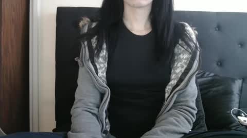 Olivia online show from 03.04.26