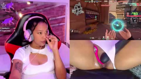 Snapshot of novalyn_ chatting on 10.11.25 Nova  online show from 10.11.25