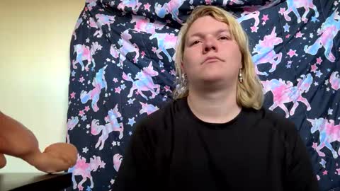 Snapshot of novamay96 chatting on 10.27.25 novamay96 online show from 10.27.25