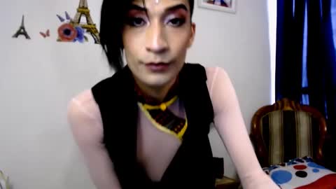 Snapshot of novanyx11 chatting on 02.12.25 Nova... online show from 02.12.25