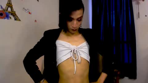 Snapshot of novanyx11 chatting on 03.01.25 Nova... online show from 03.01.25