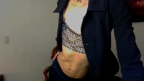 Snapshot of novanyx11 chatting on 10.01.25 Nova... online show from 10.01.25