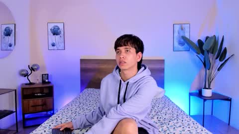 NovayBrian online show from 12.03.25