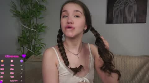 Dina online show from 12.02.24