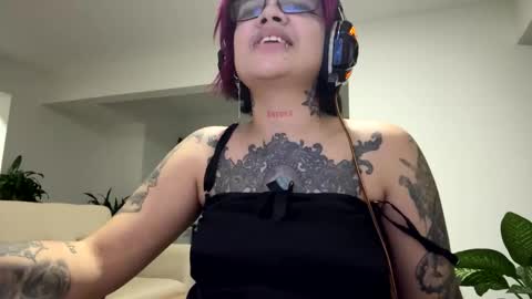 Snapshot of noxarcanee chatting on 01.21.25 Goth Darling online show from 01.21.25