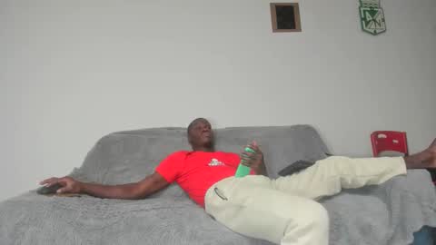 Snapshot of nreus chatting on 11.25.25 nreus online show from 11.25.25