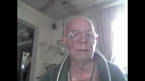 Snapshot of nudistjavist chatting on 04.25.26 Haky online show from 04.25.26